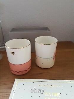 Yvonne Ellen Tea Time Set Of Two Mugs Parrot & Giraffe New In Box