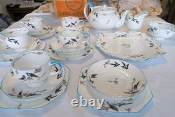 1926 Paragon Porcelaine Fine Deux pour Joie Service à Thé de 21 Pièces et Assiette à Gâteau en Très Bon État