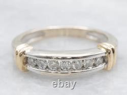 Bague de mariage en or 14K bicolore avec diamants sertis en channel, bague d'anniversaire empilable Bague de mariage en or 14K bicolore avec diamants sertis en channel, bague d'anniversaire empilable