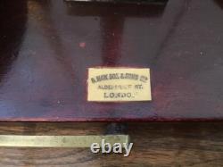 Balances en laiton vintage S Maw Son and Sons, très collectables, deux ensembles de poids en laiton.