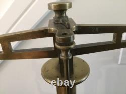 Balances en laiton vintage S Maw Son and Sons, très collectables, deux ensembles de poids en laiton.