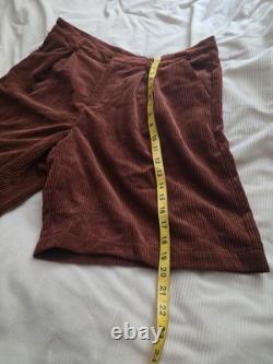 Blazer en velours côtelé Future Collective Reese Blutstein Taille M+ Short Bermuda 12 Br