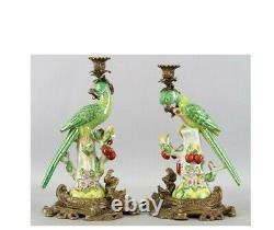 Bougeoirs Perroquets en Porcelaine Bronze Ormolu - Ensemble de deux