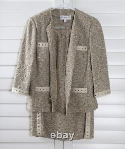 COLLECTION ST. JOHN Ensemble de top et jupe en tweed clouté 2 pièces à 1890 $ Taille 4
