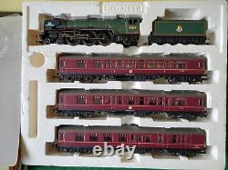 Coffret de trains Hornby Railways TORNADO EXPRESS A1 Loco + 3 Coaches cadeau de Noël idéal