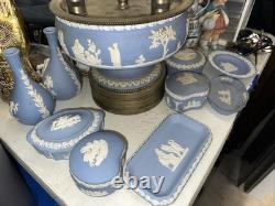 Collection Jasper Wedgewood 10 pièces : Deux vases et sept autres pièces