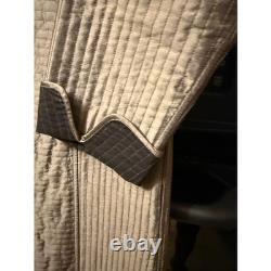 Collection Oscar de la Renta Manteau long matelassé en soie et ensemble haut sans manches gris S