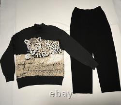 Collection ST JOHN Pull à sequins léopard gris et Pantalons en tricot noir Santana Taille M/6