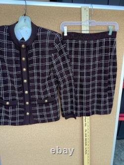 Collection St John Ensemble de 2 pièces Cardigan et Jupe Sable/Blanc Taille 2 Neuf