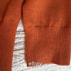 Collection St. John Pull boutonné en émail orange magnifique Taille 10
