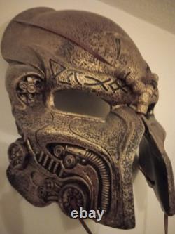 Collection de masques Predator, lot de deux pièces de collection, réplique très lourde faite à la main