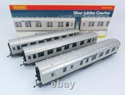 Échelle OO Hornby R4168 lot de 3 voitures Pack Silver Jubilee
