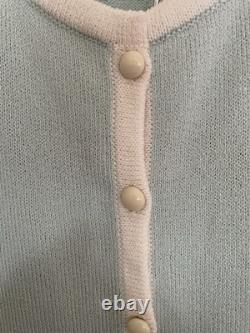 Ensemble Cardigan/Jupe en Tricot Santana de la Collection St. John Violet Clair/Minthe Taille S