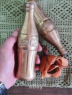 Ensemble De Deux Collectionnables De Bouteille En Cuivre De Cuivre De Coca Cola Vintage