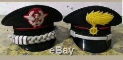 Ensemble De Deux Police Italienne Carabiniers Hat Italie