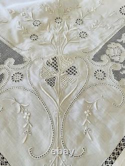 Ensemble ancien de couvre-lit/jeté de lit en pur lin et 2 taies, broderie à la main détaillée