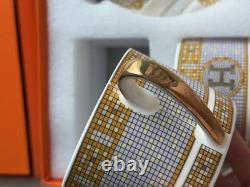 Ensemble de 2 tasses à café/thé en porcelaine or avec logo big d'Hermès Mosaique au 24
