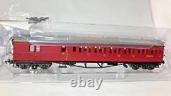 Ensemble de 4 VOITURES HORNBY BR COLLETT R4878A, R4879A, R4880A, R4881A. En boîte