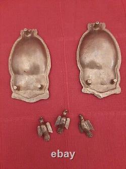 Ensemble de deux assiettes hiboux en laiton vintage accompagné de 3 bijoux décoratifs en bronze