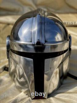 Ensemble de deux casques mandaloriens : le casque de l'armurière et le casque de Boba Fett din djarin