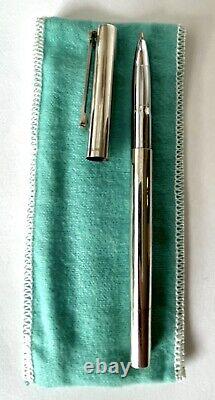 Ensemble de deux stylos à bille Tiffany & Co. en argent sterling 925 avec clip en forme de T