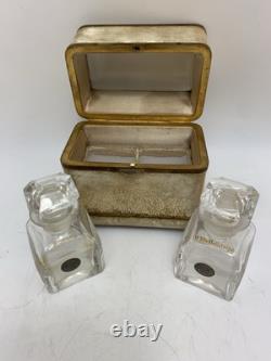 Ensemble de parfum Rimmel antique du 19e siècle, deux flacons en verre dans un étui de voyage en velours, Londres