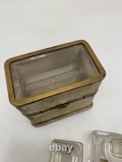 Ensemble de parfum Rimmel antique du 19e siècle, deux flacons en verre dans un étui de voyage en velours, Londres
