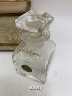 Ensemble de parfum Rimmel antique du 19e siècle, deux flacons en verre dans un étui de voyage en velours, Londres
