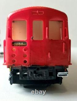 Ensemble de trois voitures de stock CO/CP du Transport de Londres en échelle 00 RTR