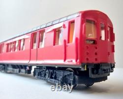 Ensemble de trois voitures de stock CO/CP du Transport de Londres en échelle 00 RTR