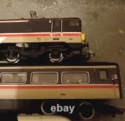 Ensemble de voitures Hornby Intercity 225 R240 Classe 91 et R268 MK4 DVT