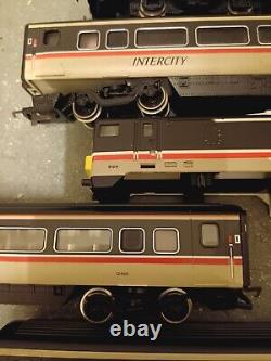 Ensemble de voitures Hornby Intercity 225 R240 Classe 91 et R268 MK4 DVT