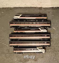 Ensemble de voitures Hornby Intercity 225 R240 Classe 91 et R268 MK4 DVT