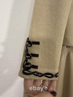 Ensemble jupe tricot St. John Santana taille 6 beige boutons logo luxe vieille richesse