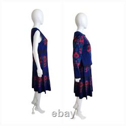 Ensemble robe et veste jacquard 'Ruby Roses' de la collection St. John