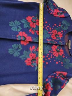 Ensemble robe et veste jacquard 'Ruby Roses' de la collection St. John