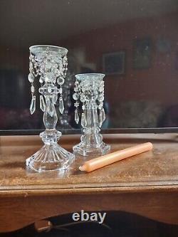 Ensemble vintage de deux bougeoirs en cristal à chaînes pour chandeliers de la compagnie Two's Company