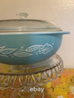 HTF Pyrex vintage rare soufflé de feuilles 024 plat rond de 2 pintes avec couvercle