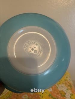 HTF Pyrex vintage rare soufflé de feuilles 024 plat rond de 2 pintes avec couvercle
