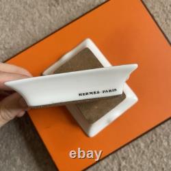 Hermès vintage collection en porcelaine émaillée céramique cendrier lot de deux pièces orange