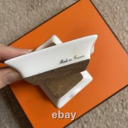 Hermès vintage collection en porcelaine émaillée céramique cendrier lot de deux pièces orange