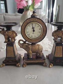 Horloge de table éléphant avec ensemble de deux porte-bougies