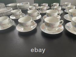 Johnson Brothers RARE collection vintage Sheringham de 72 pièces