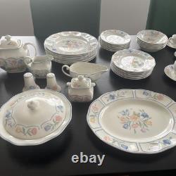 Johnson Brothers RARE collection vintage Sheringham de 72 pièces