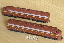Kato 106-2001 Ensemble de 2 locomotives EMD E8/9 Pennsylvania RR 5709, 5836, échelle N
