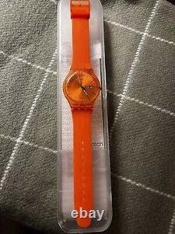 LOT DE 16 montres Swatch designer avec étuis, ensemble vintage collectible