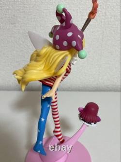 Lot de deux figurines prix Touhou Project Remilia Scarlet Prince couronné