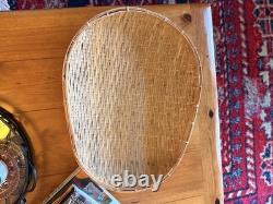 Lot de deux paniers à vanner peu profonds en bambou, vintage des années 60/70, en excellent état