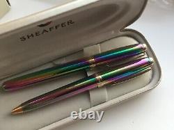 Notre Vintage Sheaffer Prelude (9050) Set de stylos à plume et à bille, Rainbow Plasma/GT, pointe moyenne