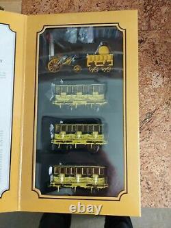 Nouveau Hornby R3810 Stephenson’s Rocket Train Pack + Two L&mr Coaches R40141 Set 2